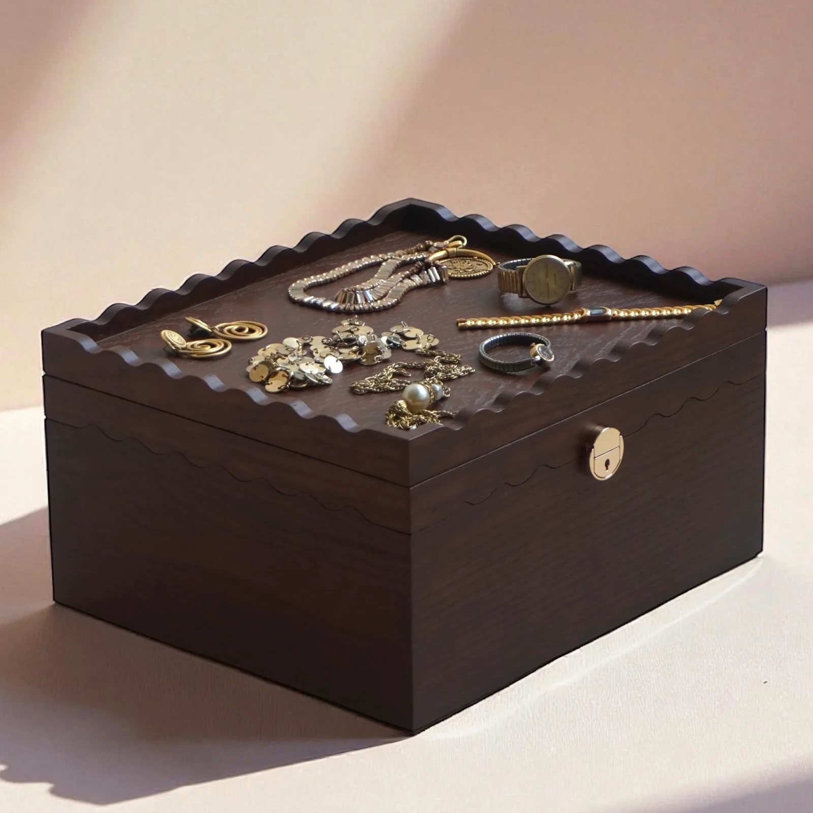 The New 2-in-1 Keepsake Case Edition 2 - Image 4